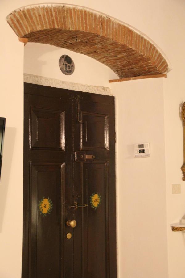 La Porta Sui Monti Di Luna 卡拉拉 外观 照片